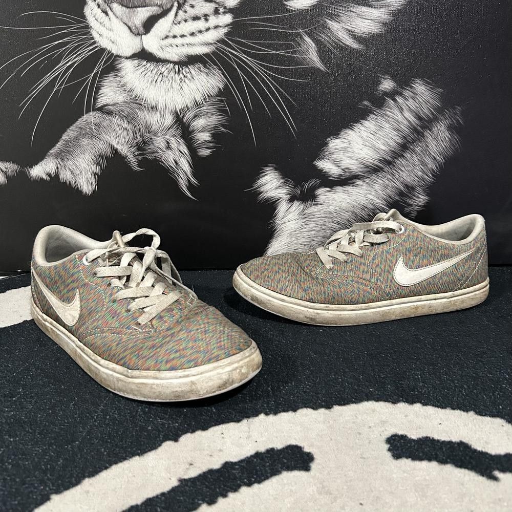 Nike SB Check Solar 867301-910 Athletic Sneaker Men's 8 Gray Canvas Lace-Up